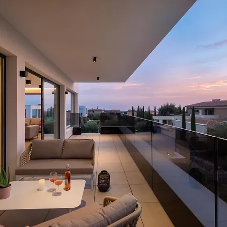 Villa Old Olive Iii