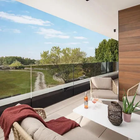Old Olive Iii - Managed By Travel Istria